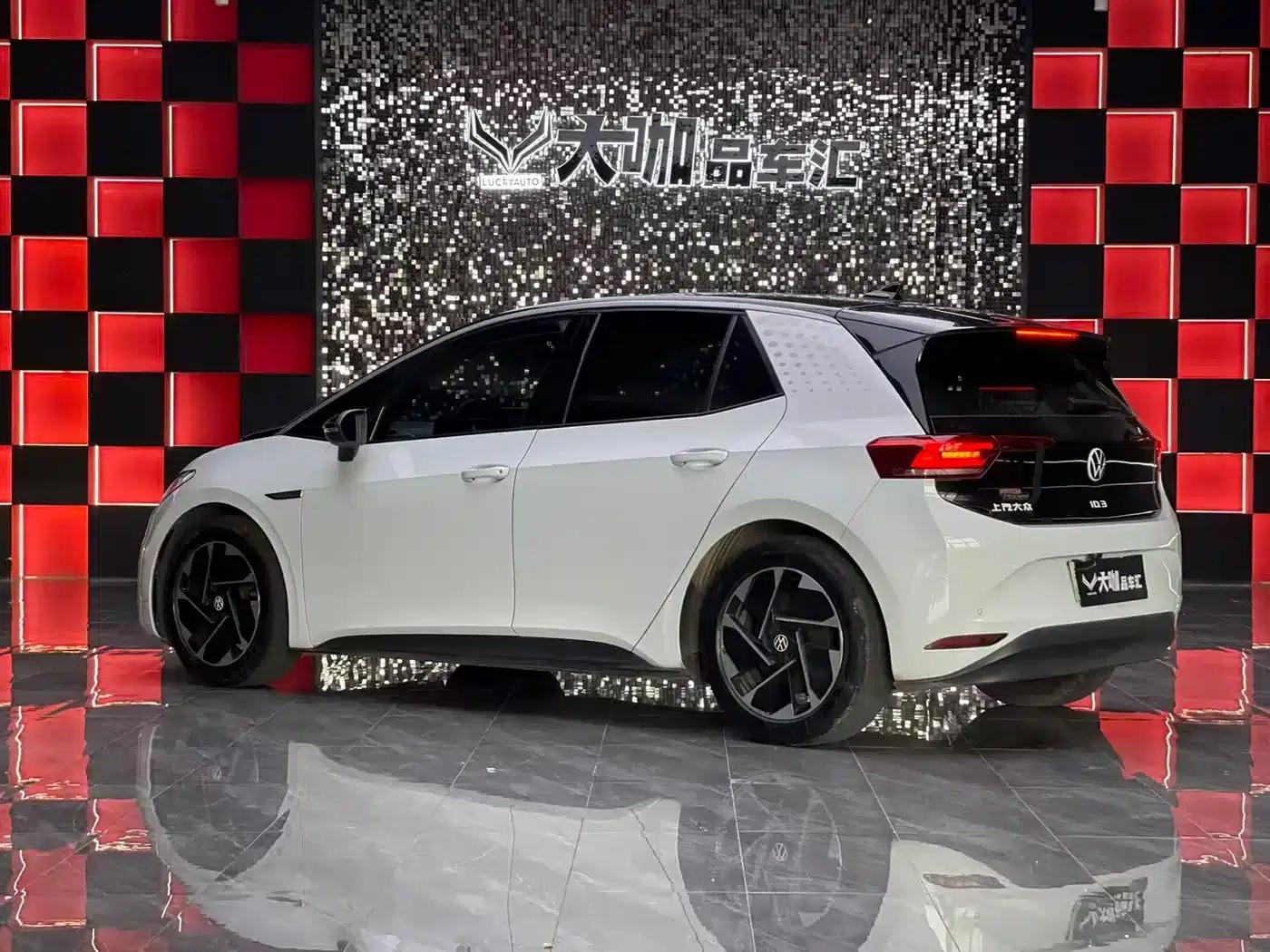 Volkswagen ID.3 2022 Pure Edition — миниатюра 4