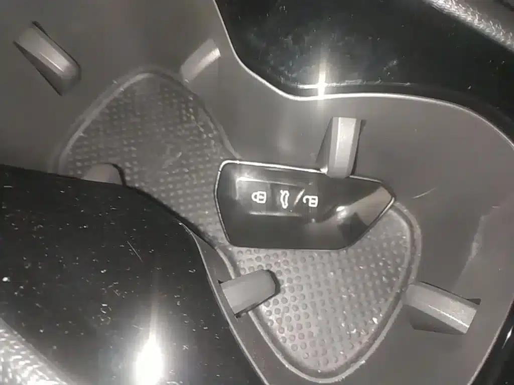 Volkswagen ID.3 2023 Pure Smart Edition — миниатюра 9