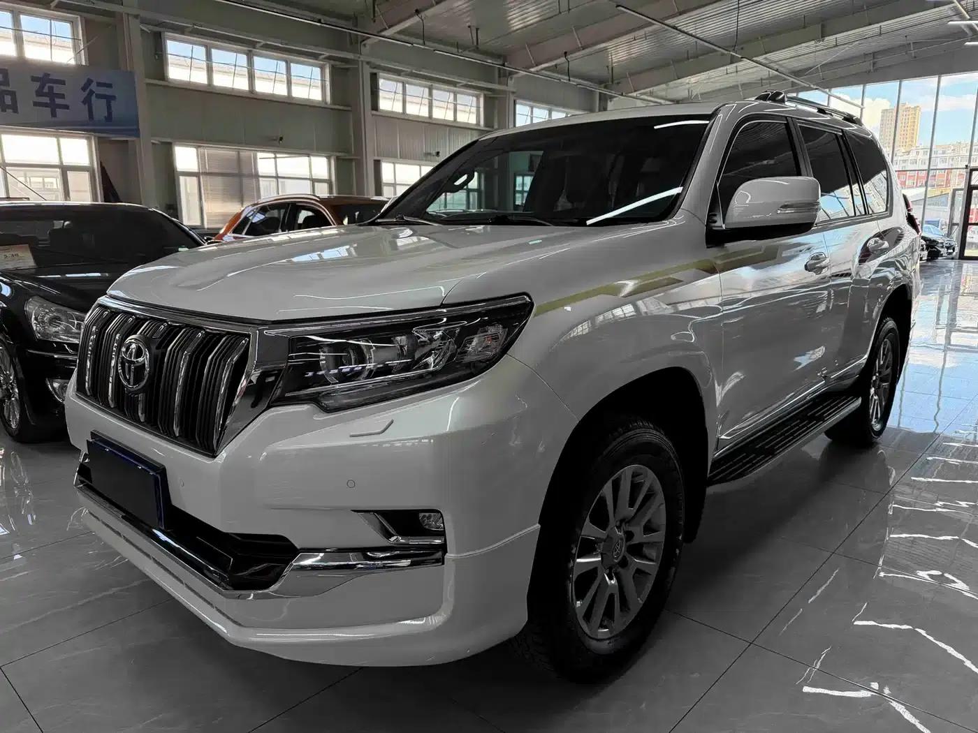 2019 Prado 3.5L Automatic TX-L Premium Edition with Rear-mounted Spare Tire — миниатюра 1