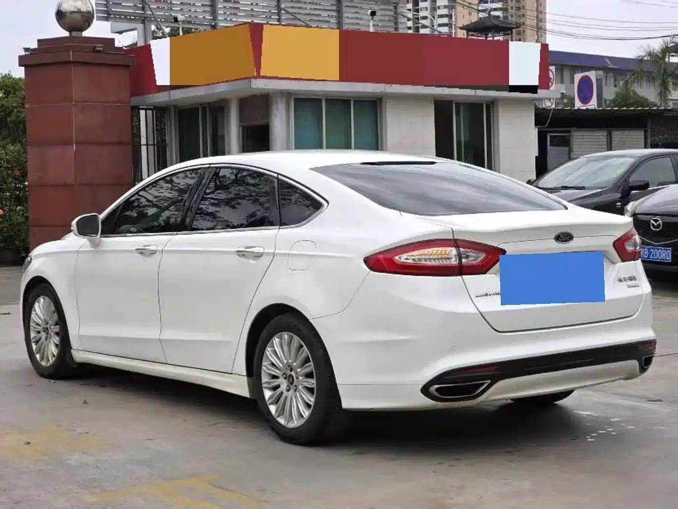 2013 Ford Mondeo 2.0L GTDi200 Luxury — миниатюра 4