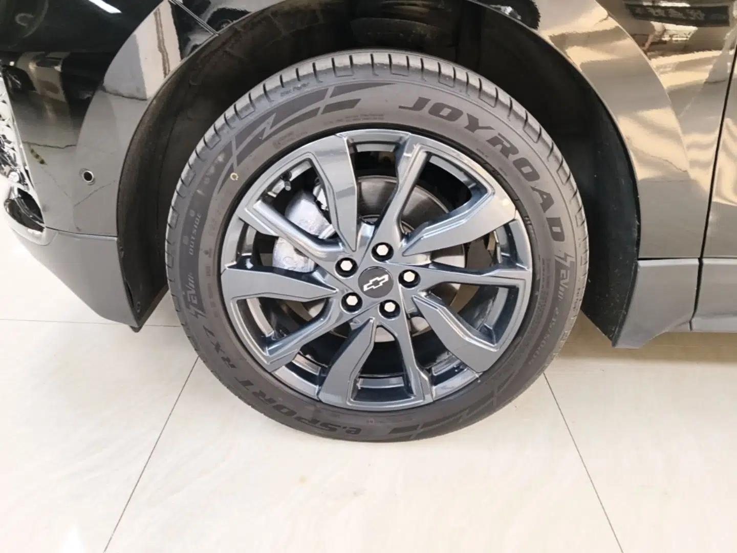 Chevrolet Equinox 2021 550T RS Four-Wheel Drive Intelligent Guardian Edition — миниатюра 8