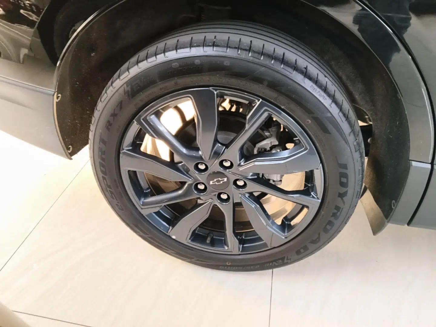 Chevrolet Equinox 2021 550T RS Four-Wheel Drive Intelligent Guardian Edition — миниатюра 10