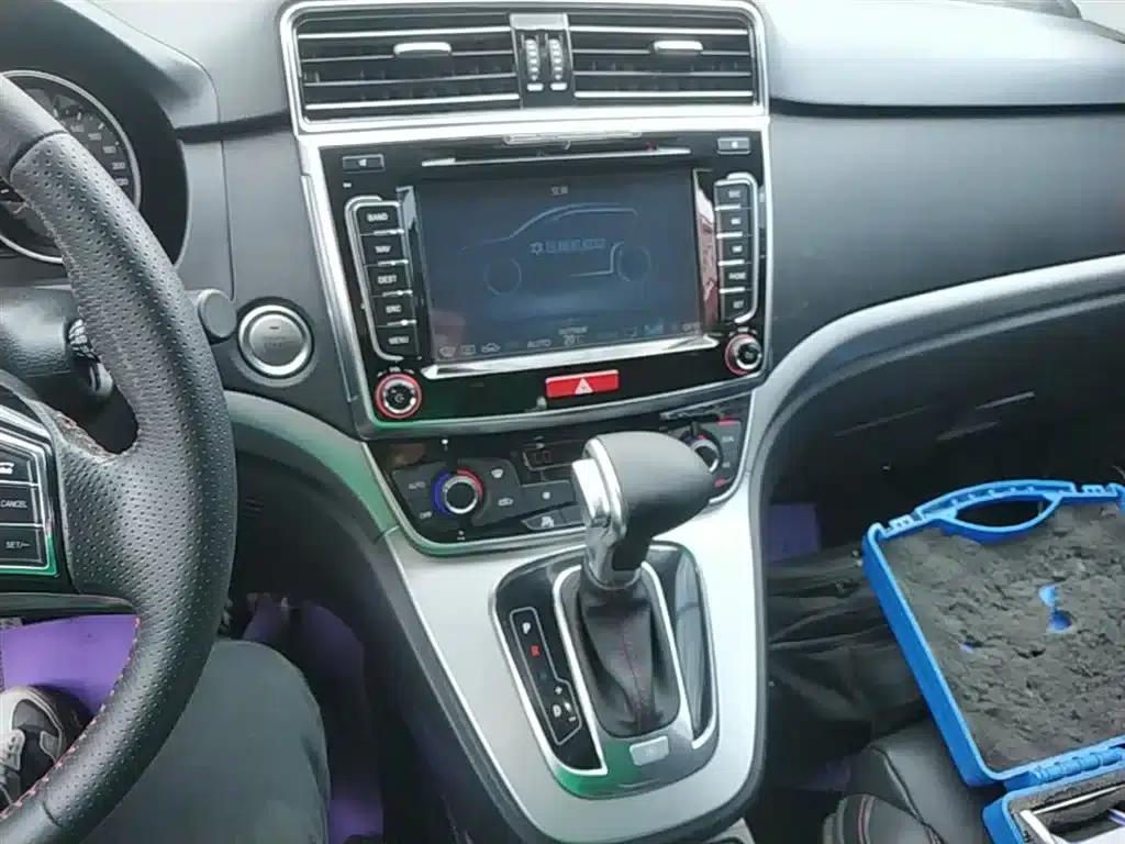 Haval H6 2015 Sport Edition 1.5T Automatic 2WD Luxury — миниатюра 13