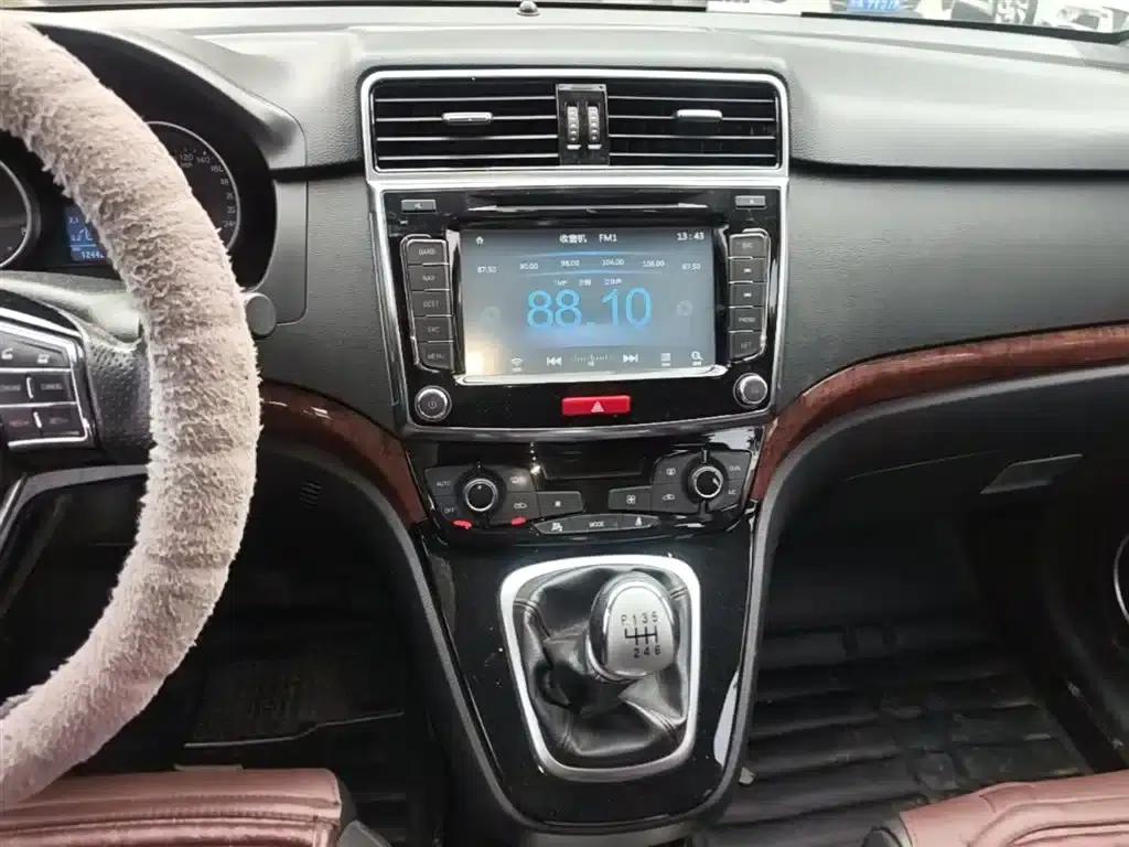 Haval H6 2014 Sport Edition 1.5T Manual 2WD Elite — миниатюра 13