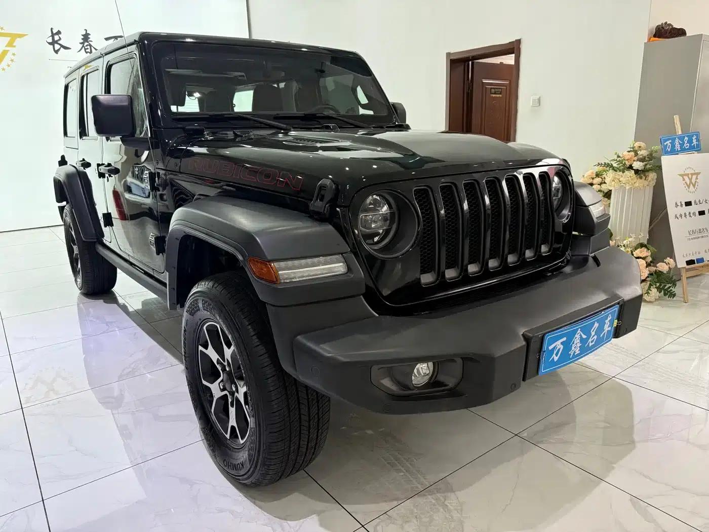 2021 Jeep Wrangler 2.0T Rubicon 4-Door — миниатюра 3