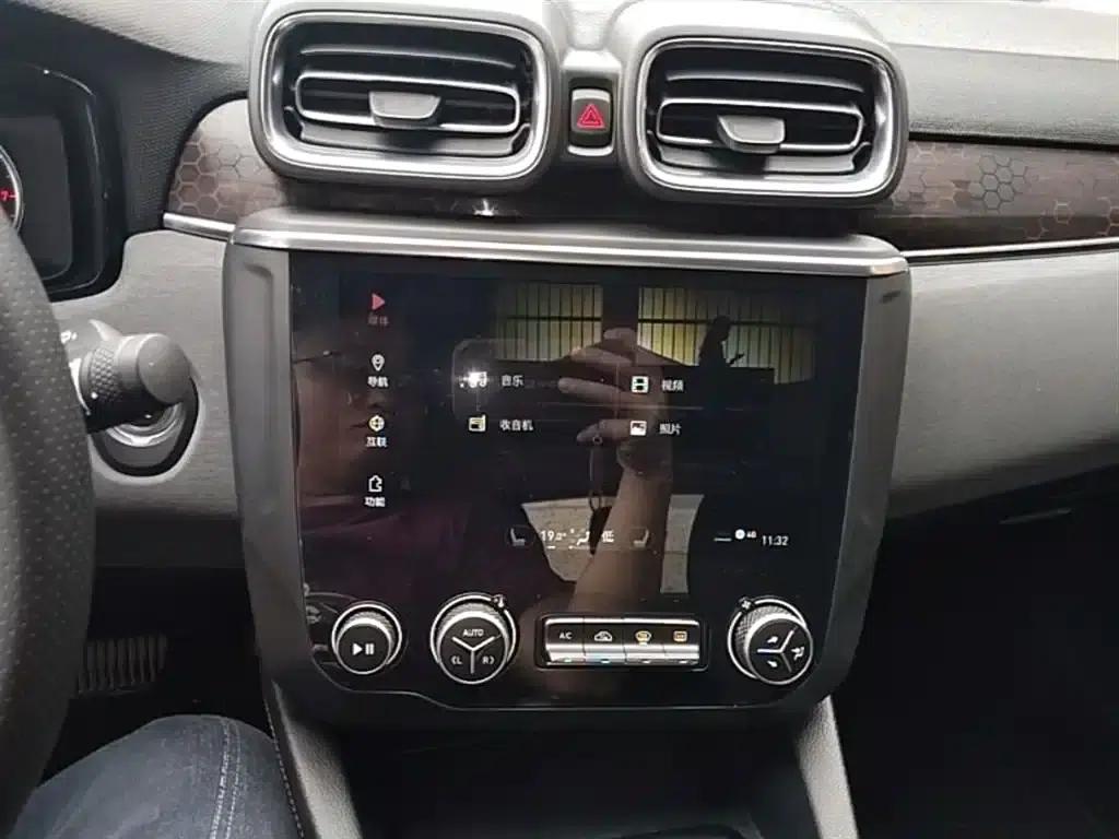 Lynk & Co 03 2019 1.5TD DCT Sport Edition (China VI Emission Standard) — миниатюра 13