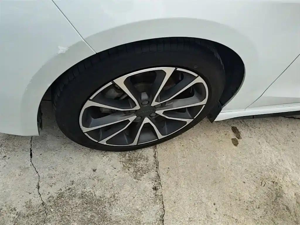 Lynk & Co 03 2019 1.5TD DCT Sport Edition (China VI Emission Standard) — миниатюра 23