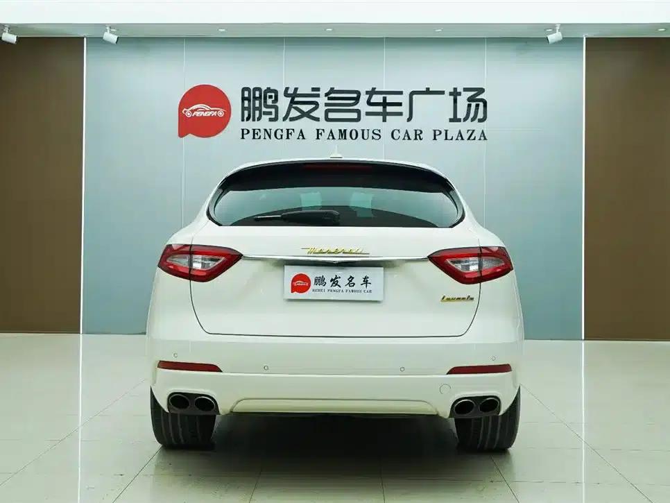 2016 Levante 3.0T Standard Edition — миниатюра 16