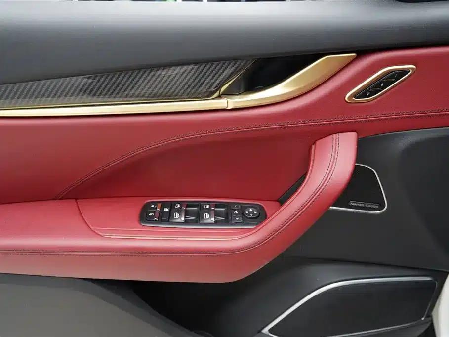 2016 Levante 3.0T Standard Edition — миниатюра 5