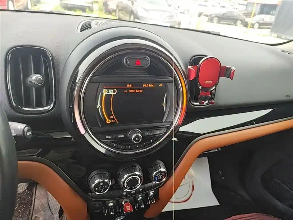 2017 MINI COUNTRYMAN 1.5T COOPER ALL4 — миниатюра 13