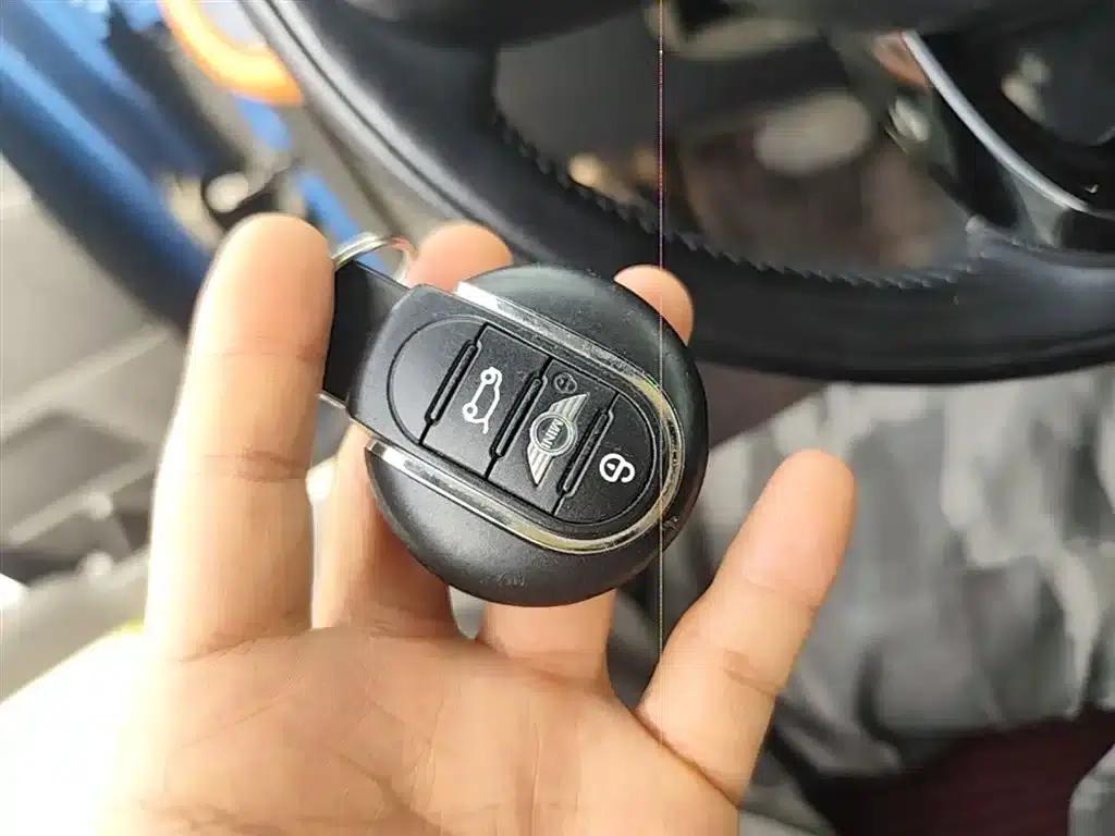 2017 MINI COUNTRYMAN 1.5T COOPER ALL4 — миниатюра 9