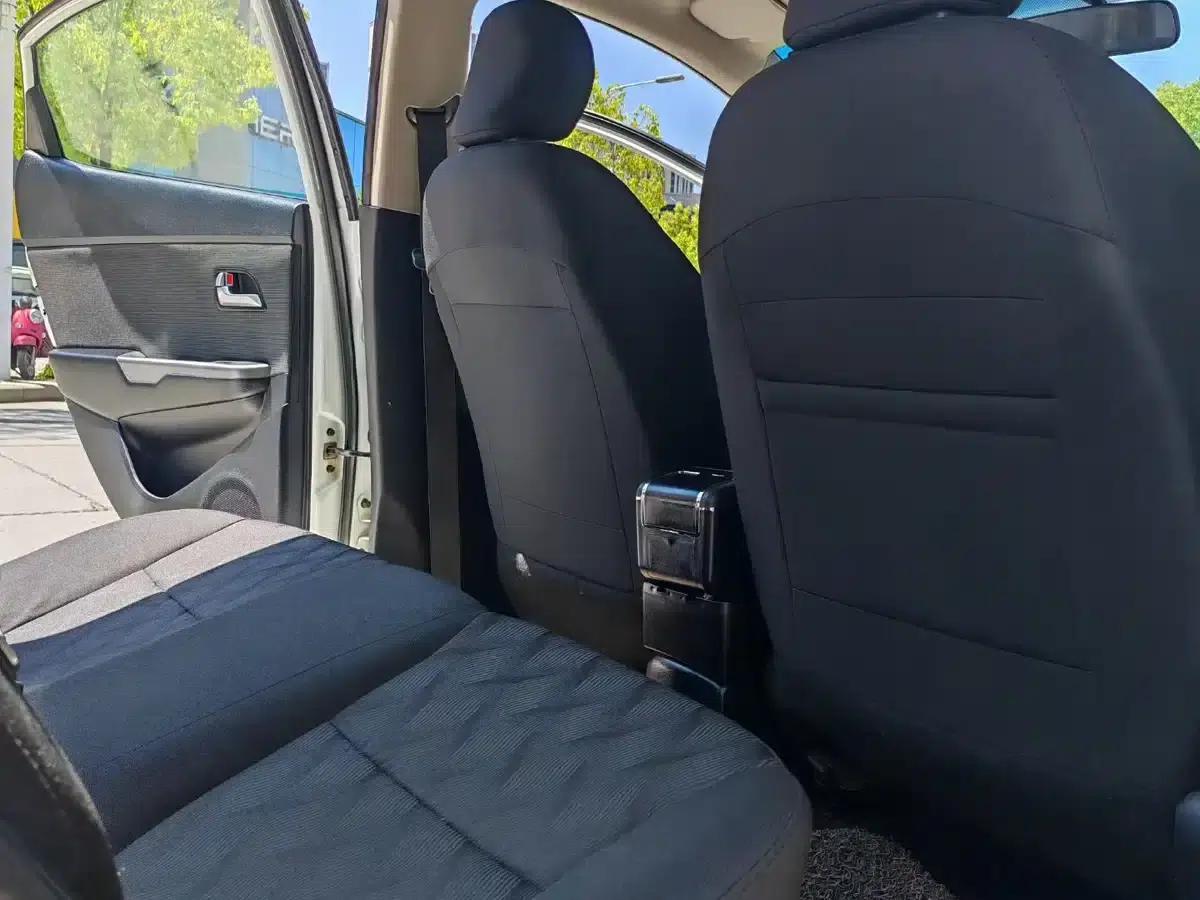 Kia K2 2015 Sedan 1.4L MT GLS — миниатюра 6