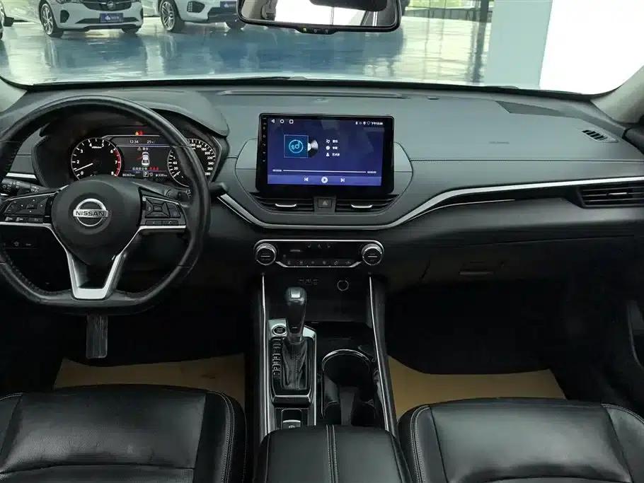 Teana 2020 Facelift 2.0T XL Upper AD1 Smart Navigation Edition — миниатюра 12