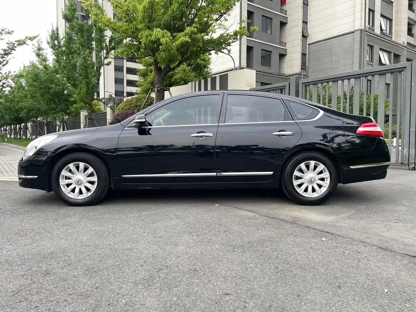 Teana 2010 2.5L XL Anniversary Edition — миниатюра 2