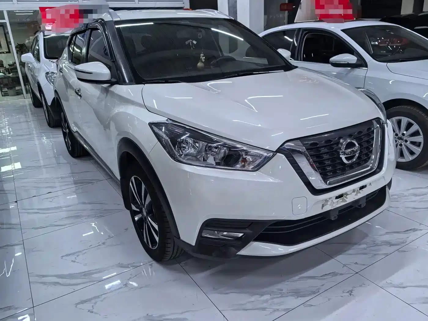 Nissan Kicks 2018 1.5L CVT Smart Luxury Edition — миниатюра 3