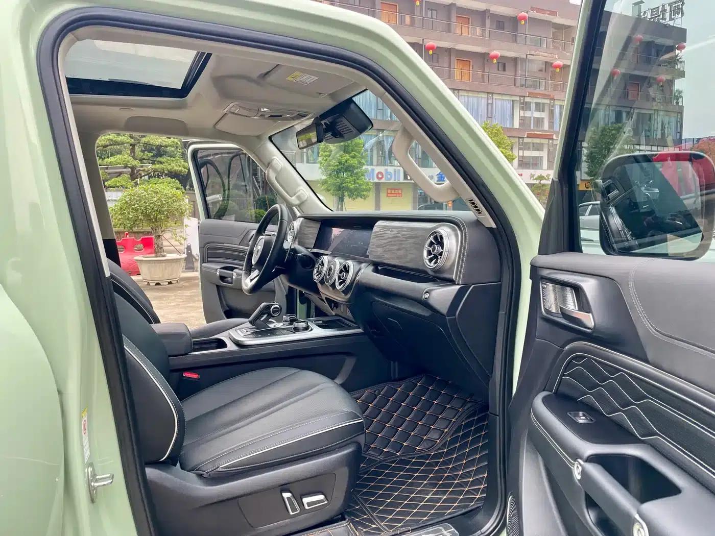 The 2021 Tank 300 City Edition 2.0T is very stylish. — миниатюра 11