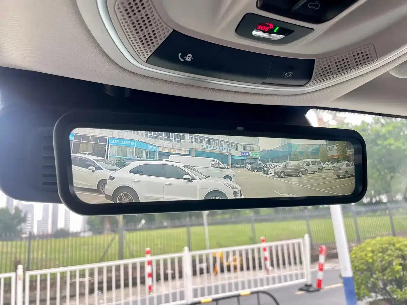 The 2021 Tank 300 City Edition 2.0T is very stylish. — миниатюра 18