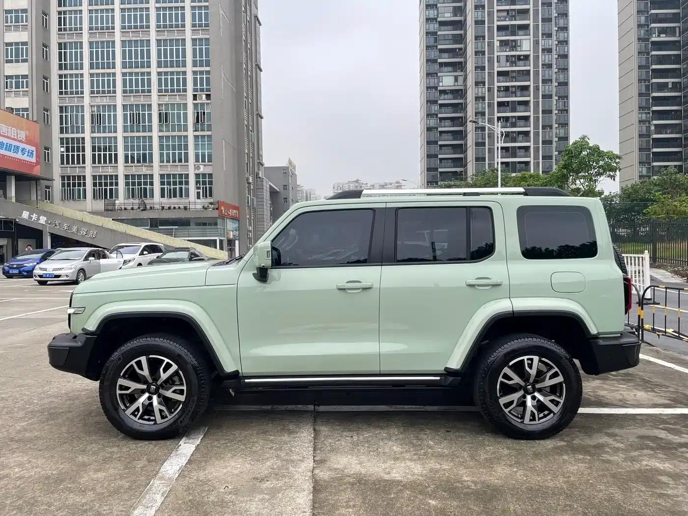 The 2021 Tank 300 City Edition 2.0T is very stylish. — миниатюра 4