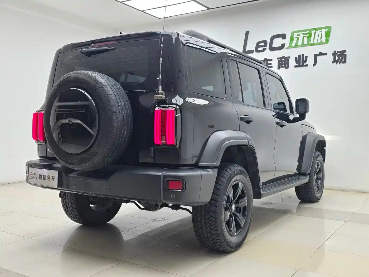 Tank 300 2021 Off-Road Edition 2.0T Conqueror — миниатюра 4