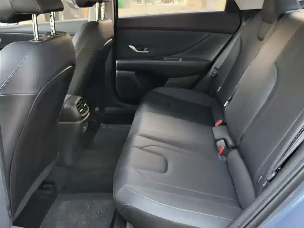Hyundai Elantra 2023 1.5L CVT GLX Elite Edition — миниатюра 21