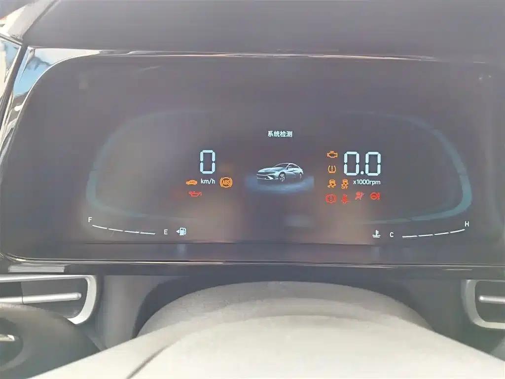 Hyundai Elantra 2023 1.5L CVT GLX Elite Edition — миниатюра 7