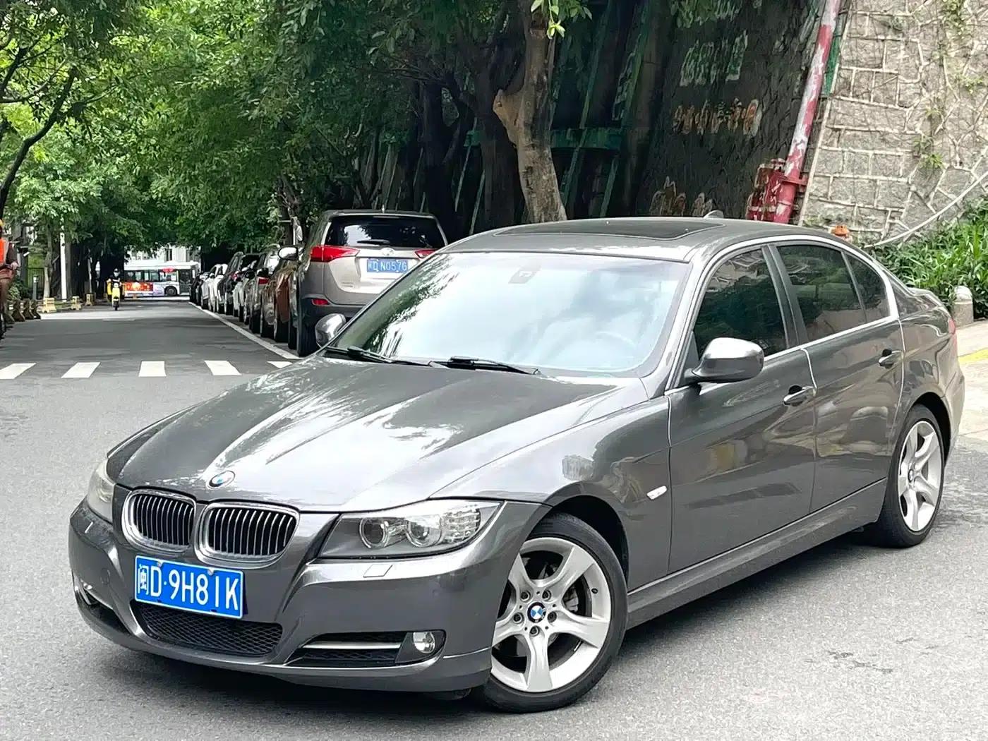 BMW 3 Series 2012 325i Luxury — миниатюра 1