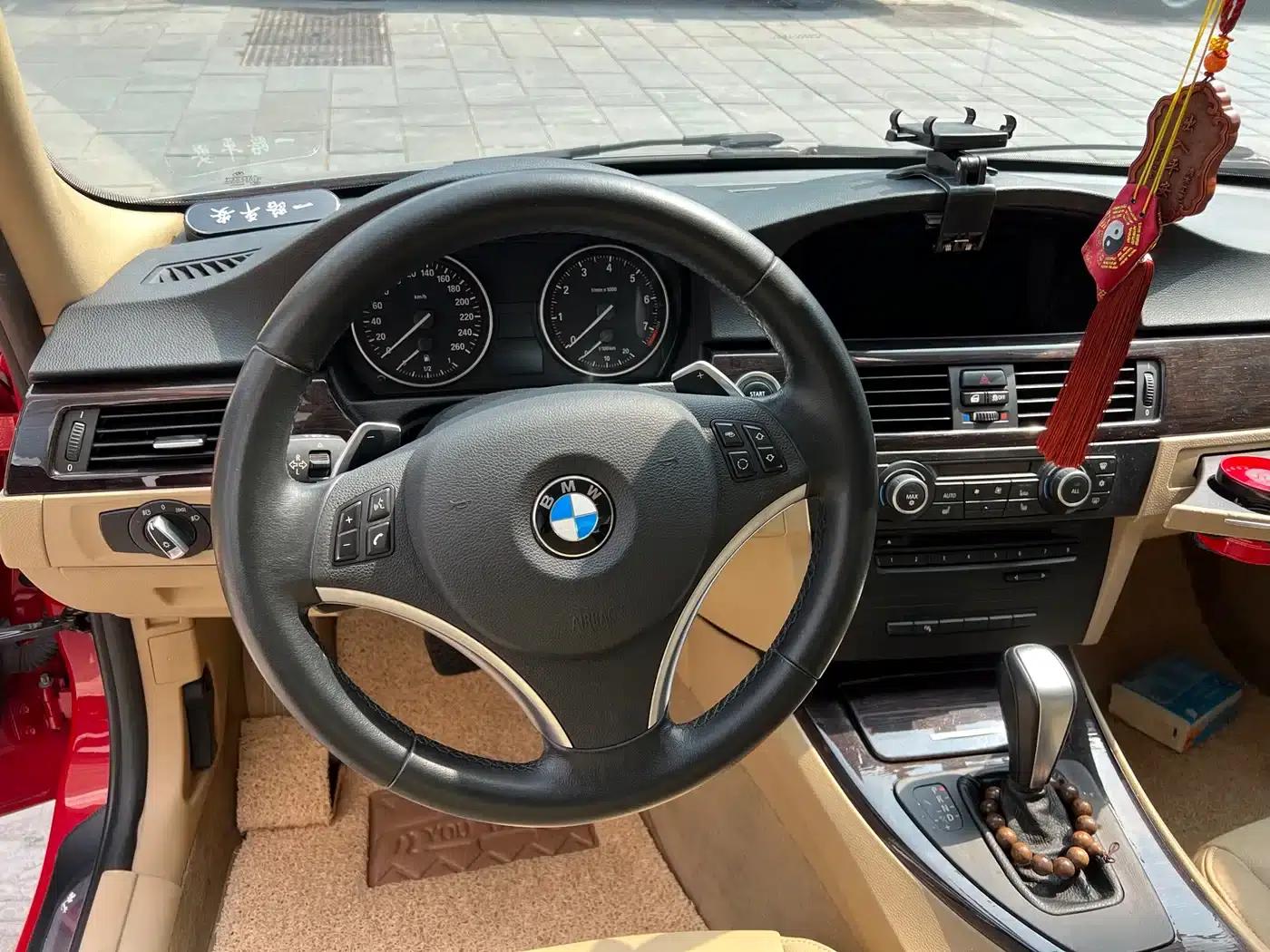 BMW 3 Series 2012 325i Luxury — миниатюра 7