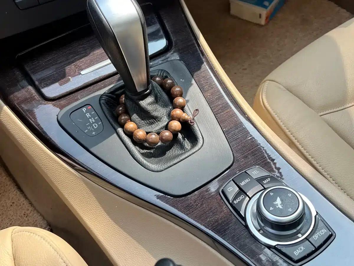 BMW 3 Series 2012 325i Luxury — миниатюра 10