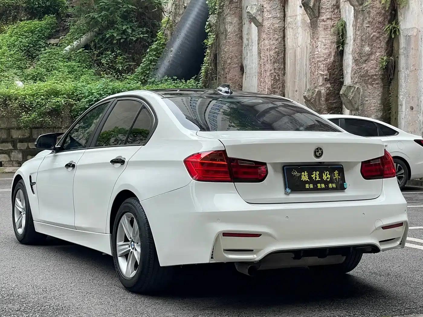 BMW 3 Series 2015 320i Fashion Edition — миниатюра 6