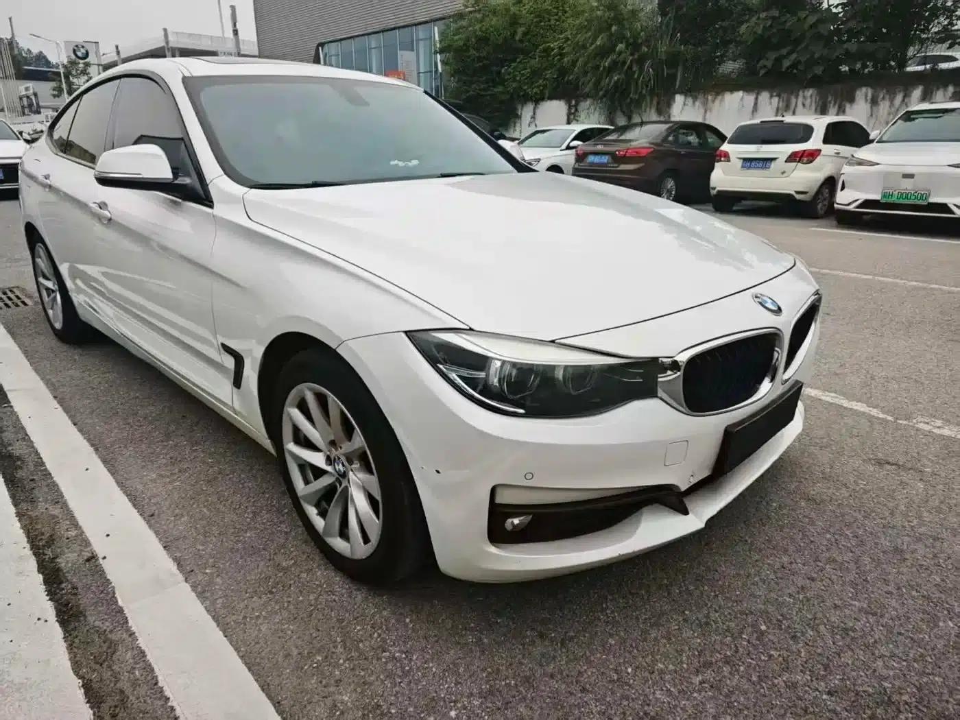 BMW 3 Series GT 2018 320i Fashion Edition — миниатюра 2