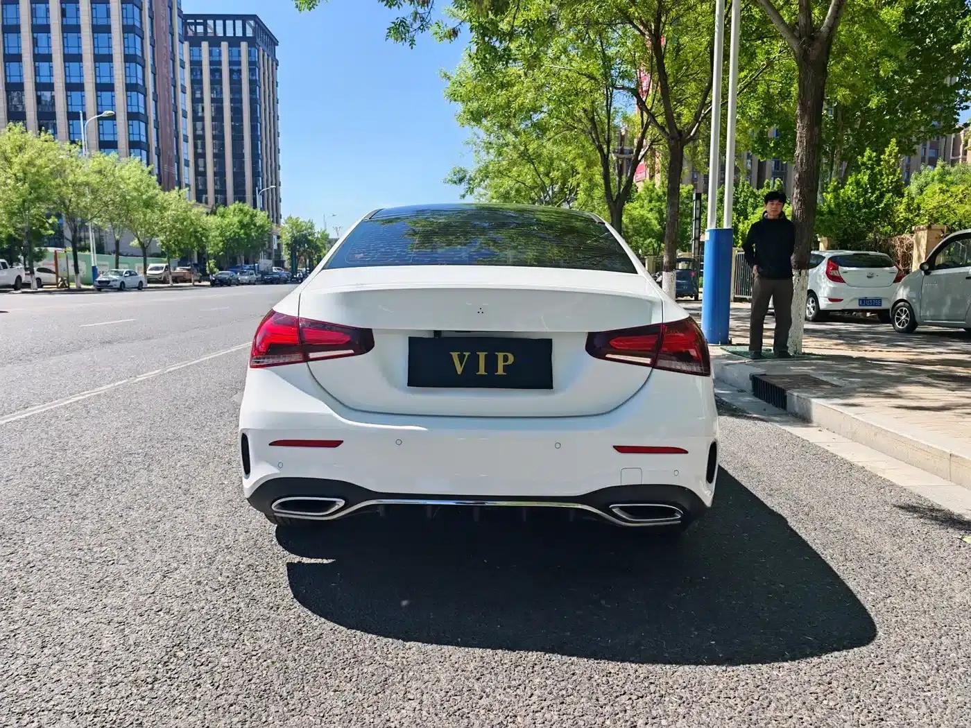 Mercedes-Benz A-Class 2021 A 200 L Sport Sedan Fashion Edition — миниатюра 8