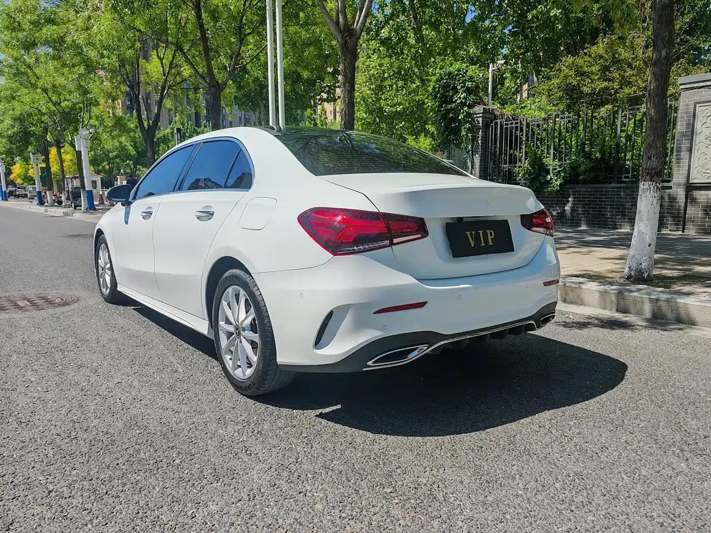 Mercedes-Benz A-Class 2021 A 200 L Sport Sedan Fashion Edition — миниатюра 9