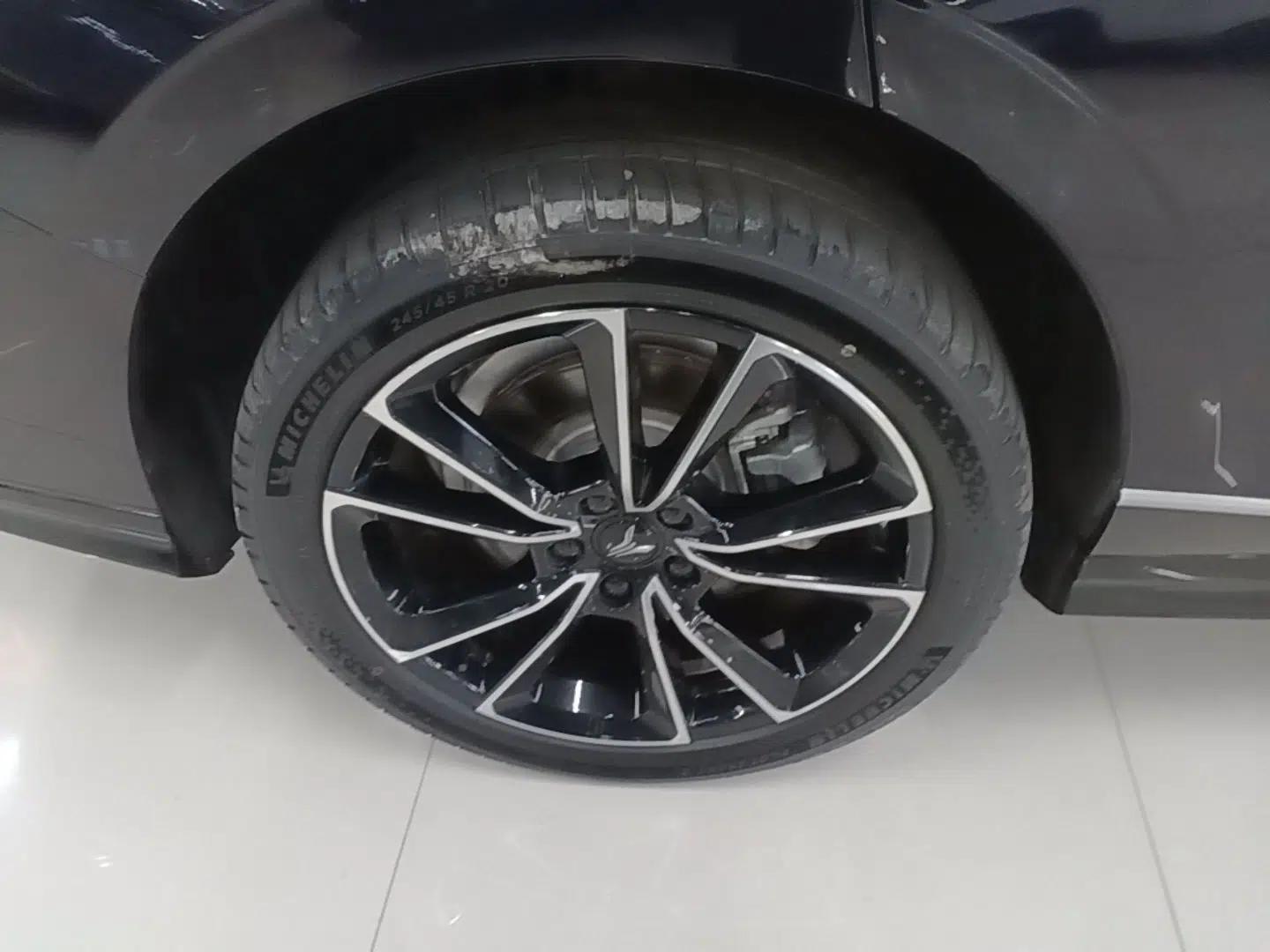 VOYAH PASSION 2024 PHEV Four-Wheel Drive Ultra-Long Range Flagship Model — миниатюра 10
