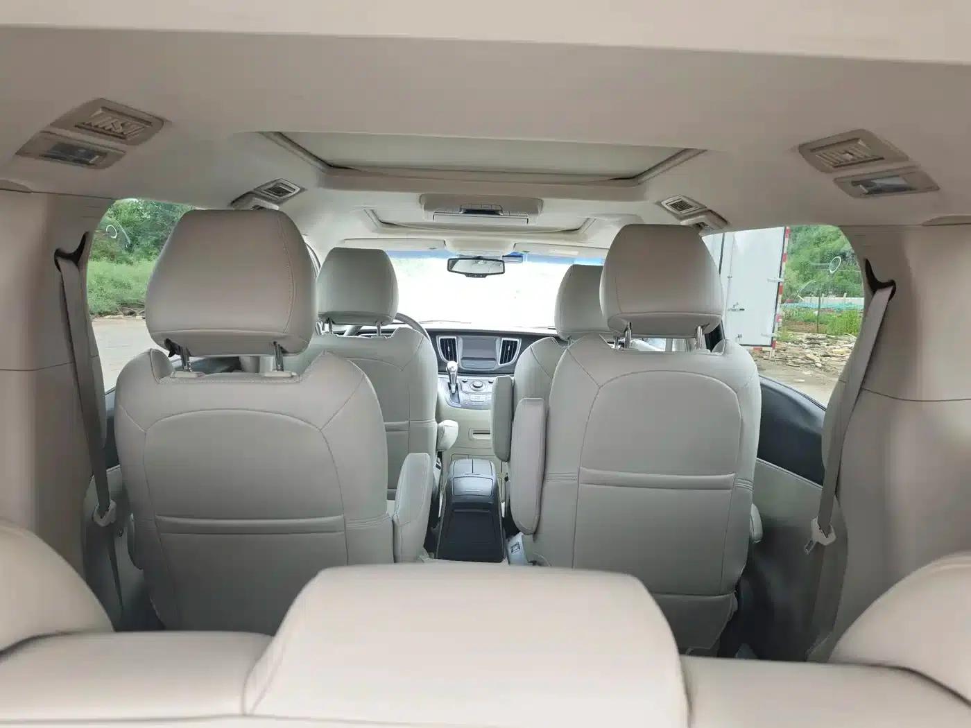Buick GL8 2013 3.0L XT Luxury Business Flagship Edition — миниатюра 11