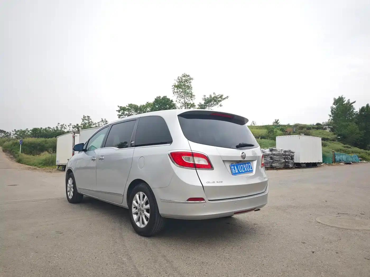 Buick GL8 2013 3.0L XT Luxury Business Flagship Edition — миниатюра 16