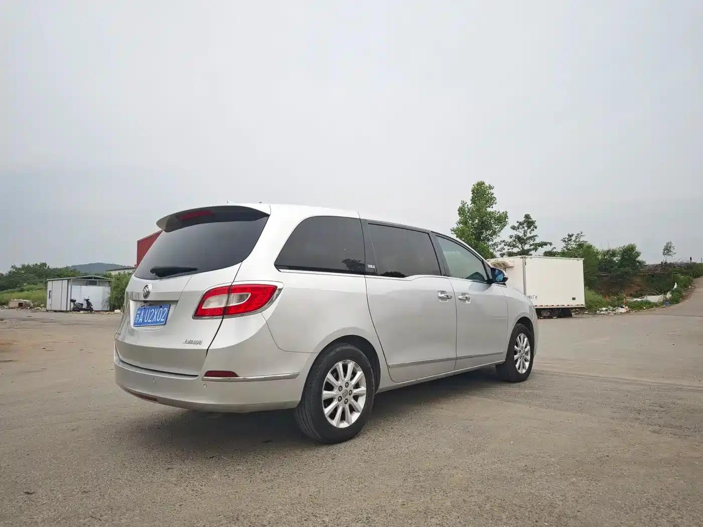 Buick GL8 2013 3.0L XT Luxury Business Flagship Edition — миниатюра 17