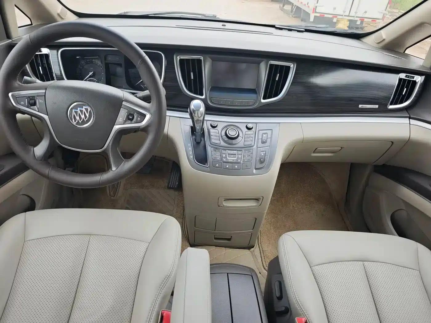 Buick GL8 2013 3.0L XT Luxury Business Flagship Edition — миниатюра 6