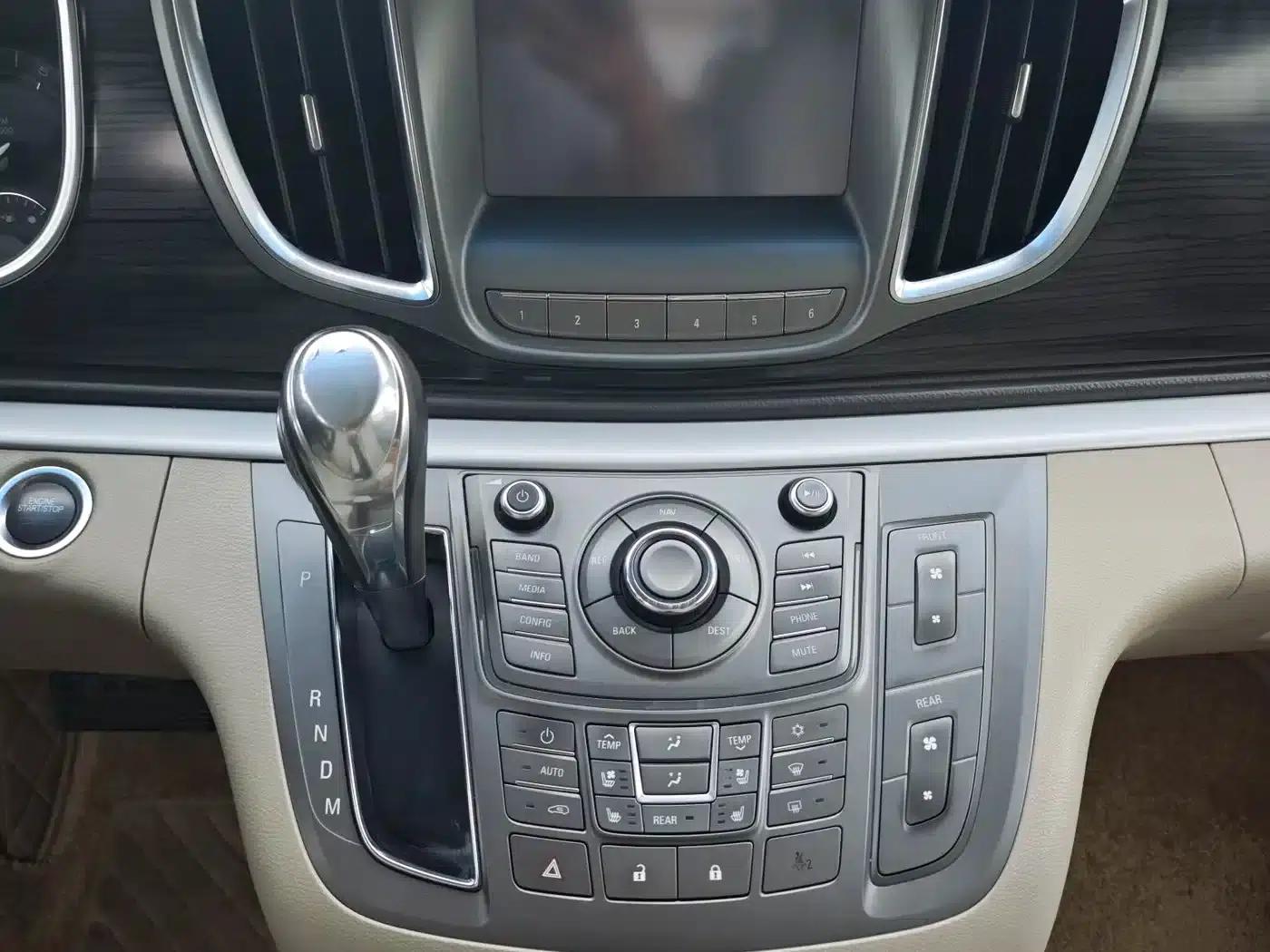 Buick GL8 2013 3.0L XT Luxury Business Flagship Edition — миниатюра 7
