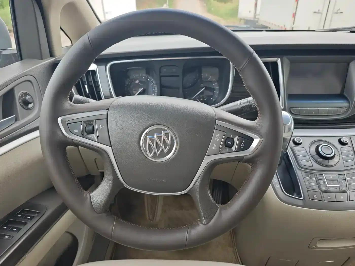 Buick GL8 2013 3.0L XT Luxury Business Flagship Edition — миниатюра 8