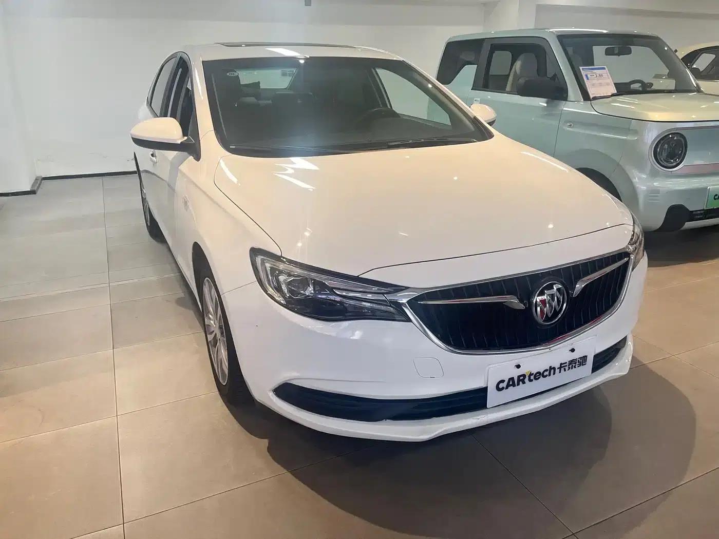 Buick Excelle 2021 Facelift 1.3T Automatic Mild Hybrid Elite — миниатюра 3