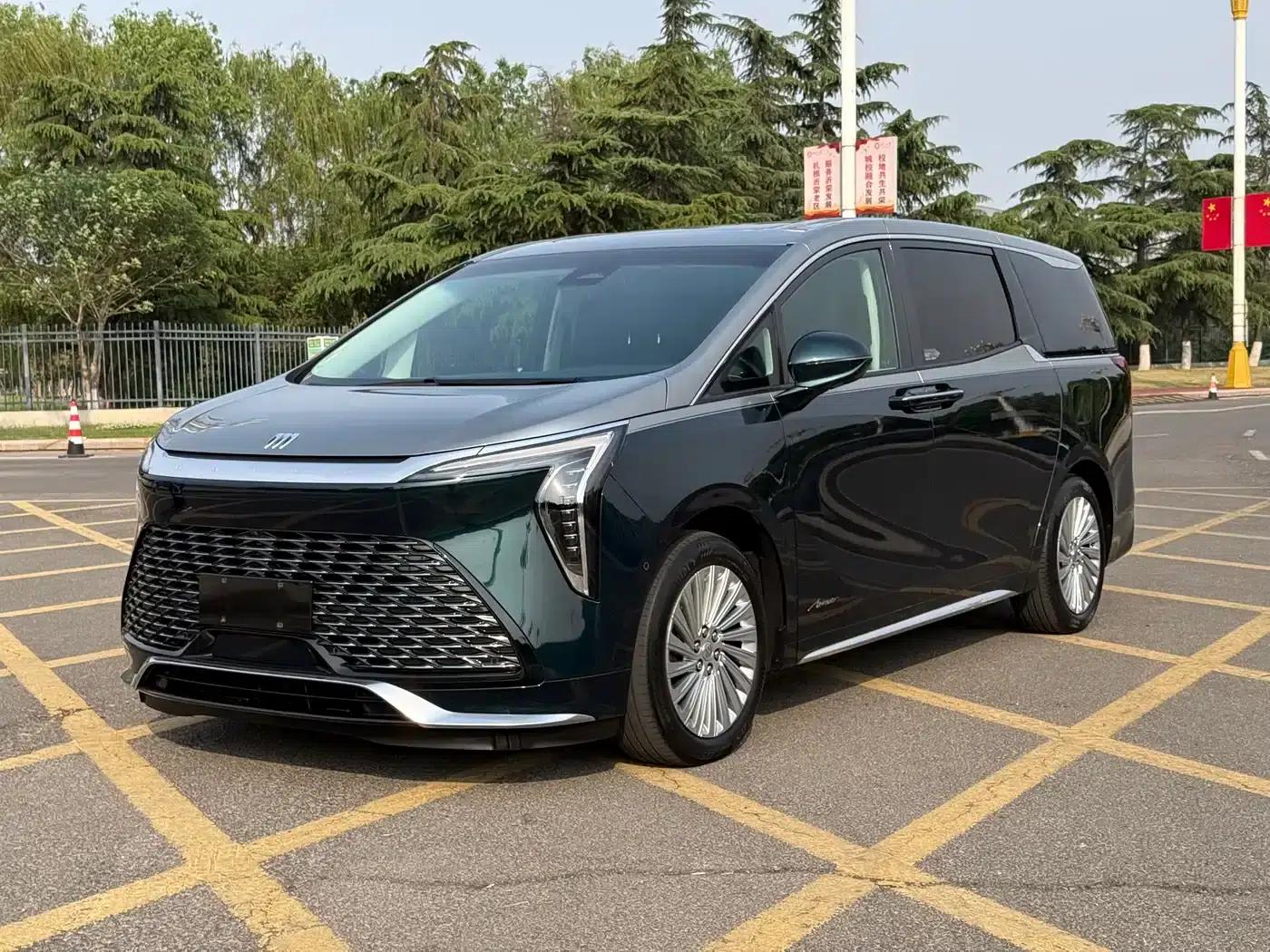 Century 2023 2.0T Four-Seat Private Edition — миниатюра 1