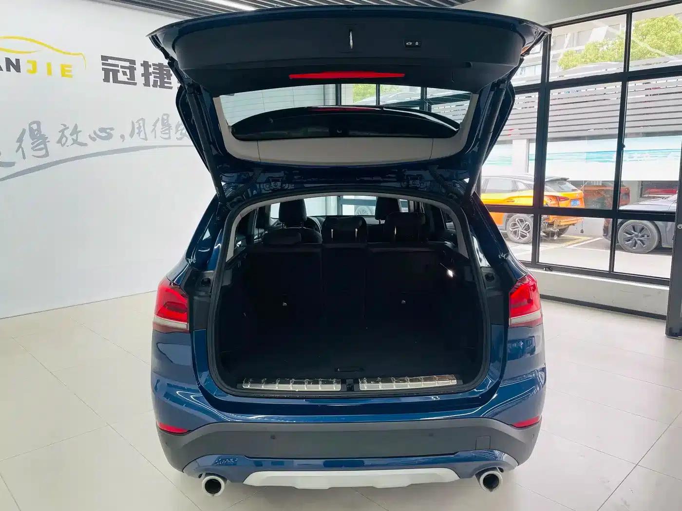BMW X1 2021 xDrive25Li Premium — миниатюра 14