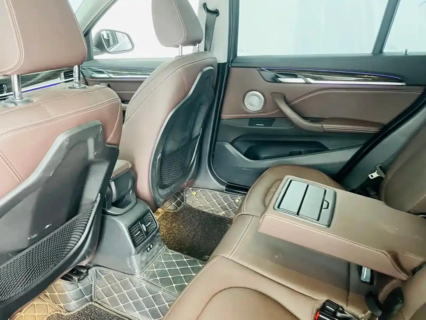 BMW X1 2021 xDrive25Li Premium — миниатюра 9
