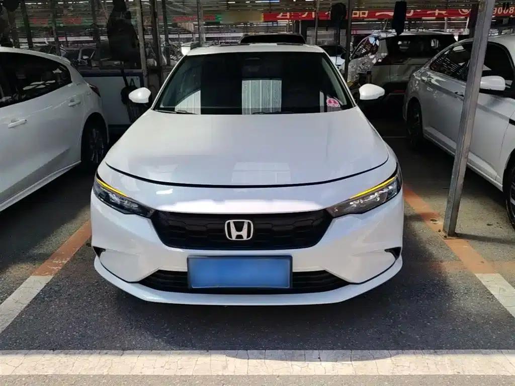 Stylish 2023 240TURBO CVT Leading Edition — миниатюра 3