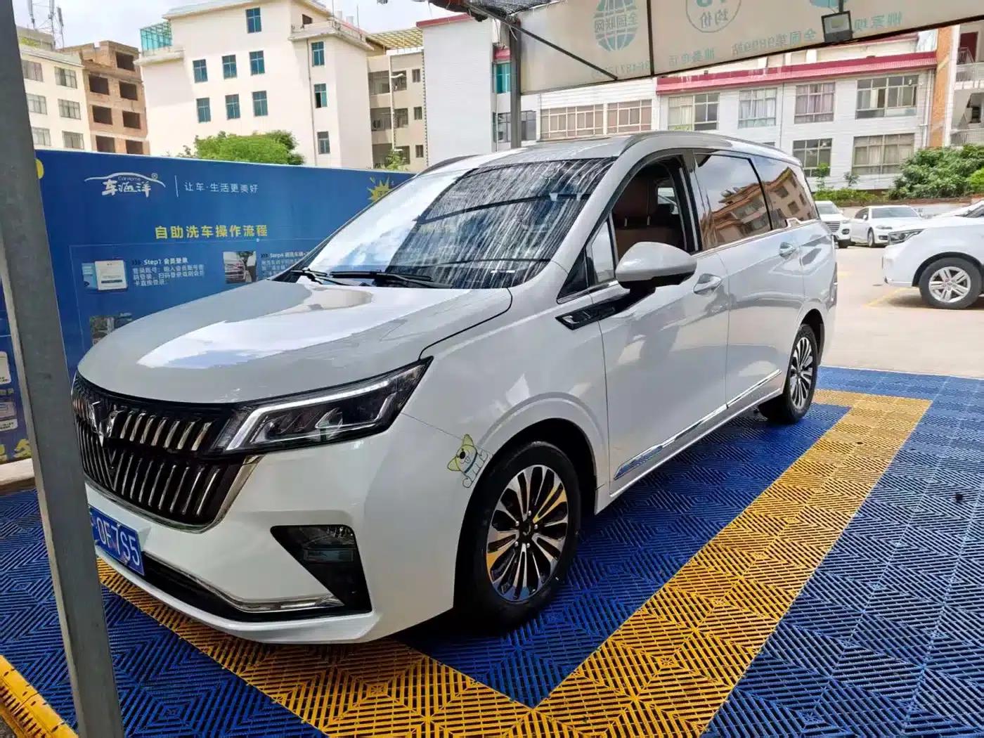 Wuling Jiachen 2022 1.5T CVT Premium Flagship Edition — миниатюра 1