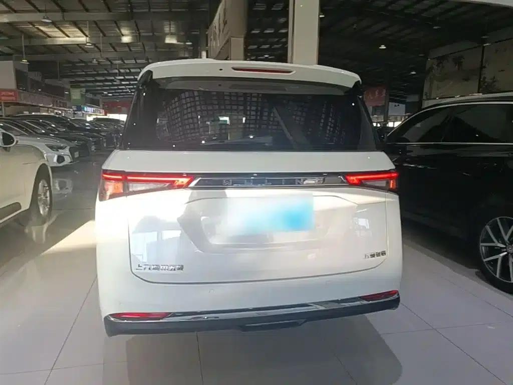 Wuling Jiachen 2022 1.5T CVT Smart Luxury Edition — миниатюра 6