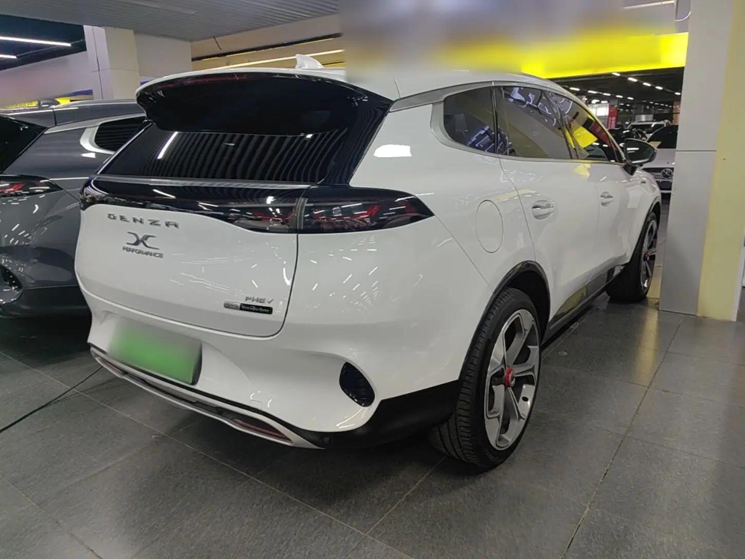 Denza X 2020 PHEV Flagship Edition — миниатюра 4