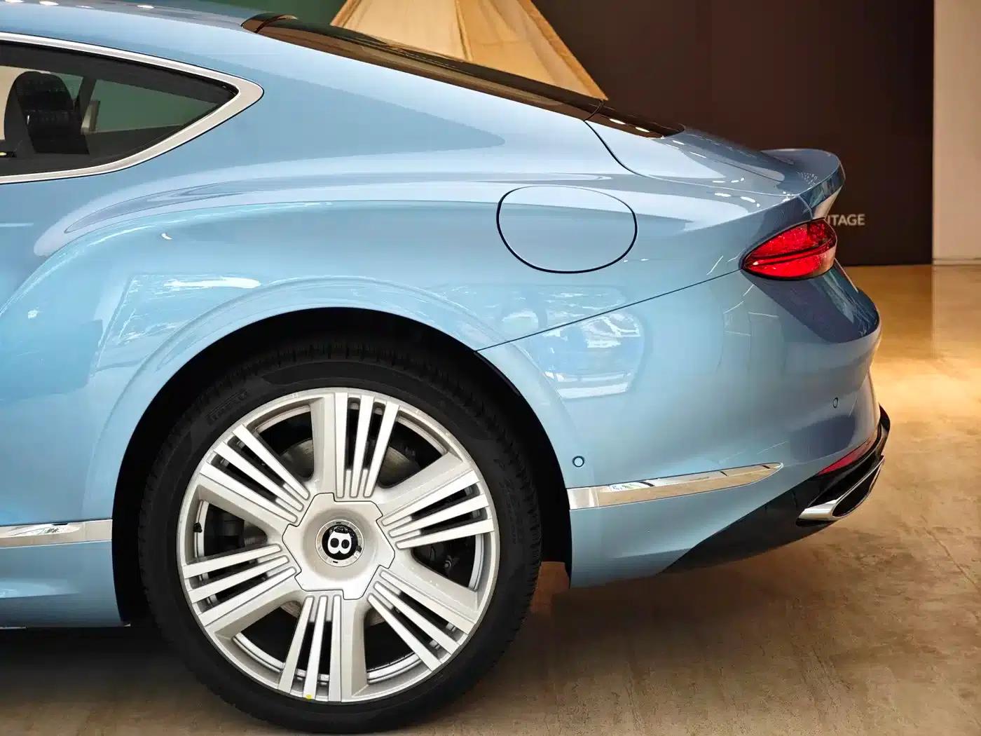 2024 Continental 4.0T GT V8 Elegance Edition — миниатюра 23