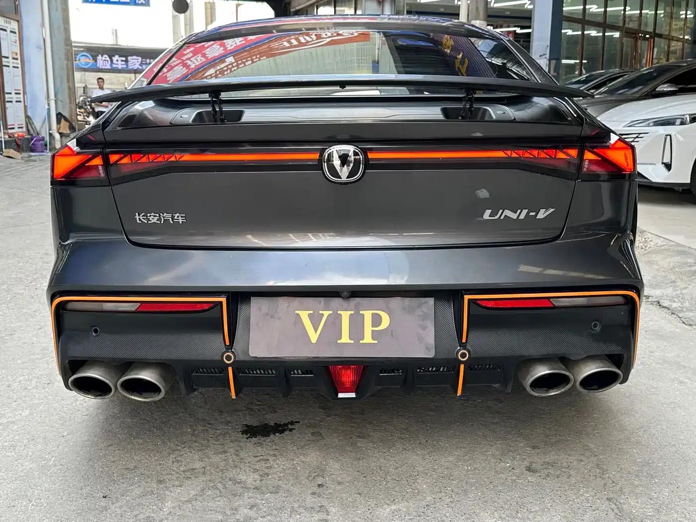 Changan UNI-V 2022 1.5T Sport Edition — миниатюра 8