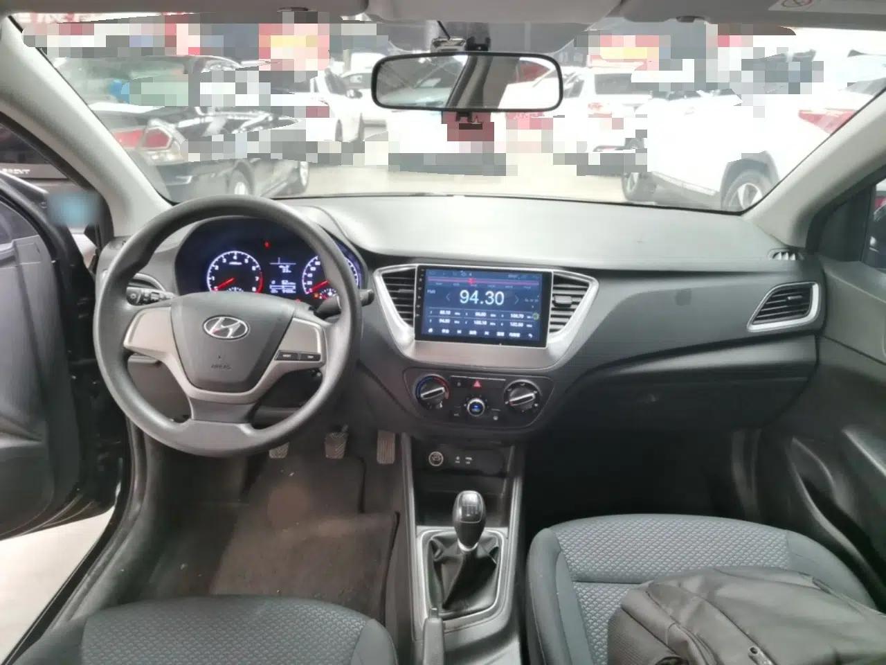 Hyundai Verna (new generation) 2016 1.4L Manual Cool Edition GLS — миниатюра 13